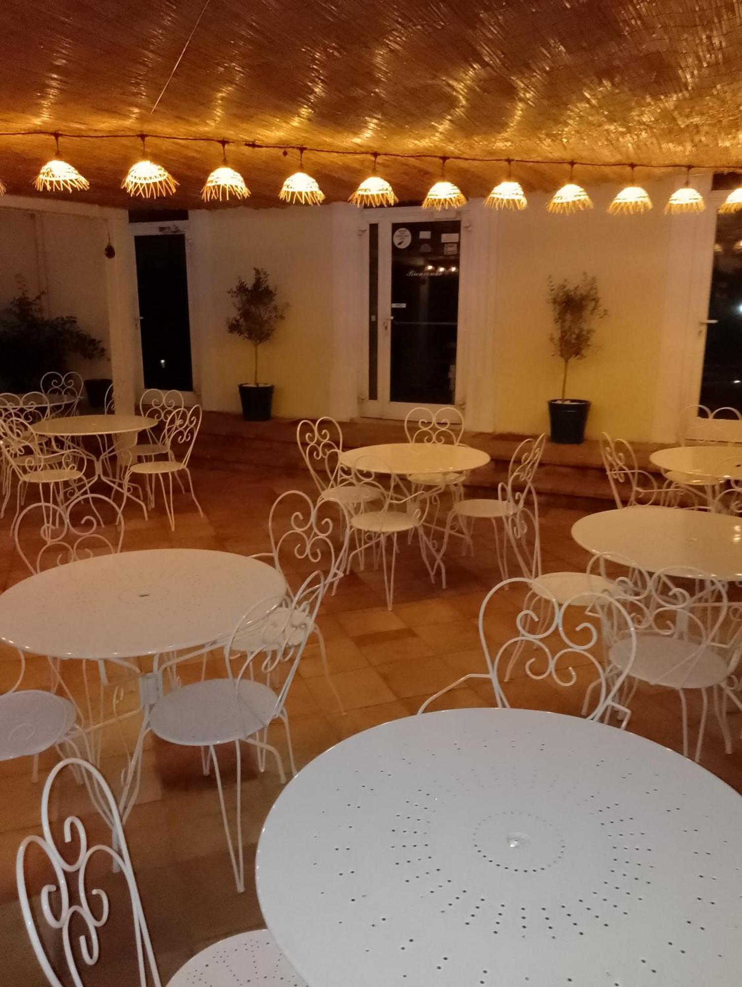 Le Patio De Fabio Acomodação com café da manhã Bollène Exterior foto